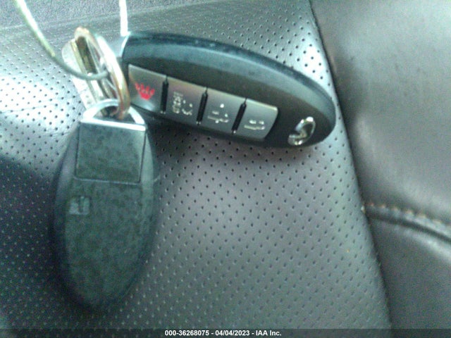 2016 Infiniti Q70, VIN: JN1BY1PR6GM720307