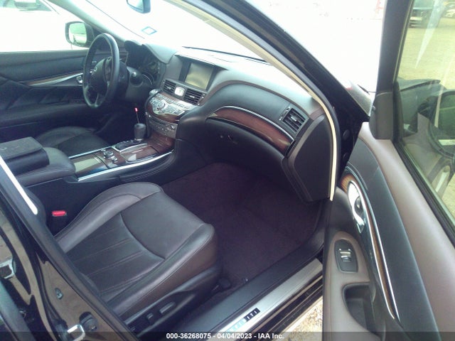 2016 Infiniti Q70, VIN: JN1BY1PR6GM720307