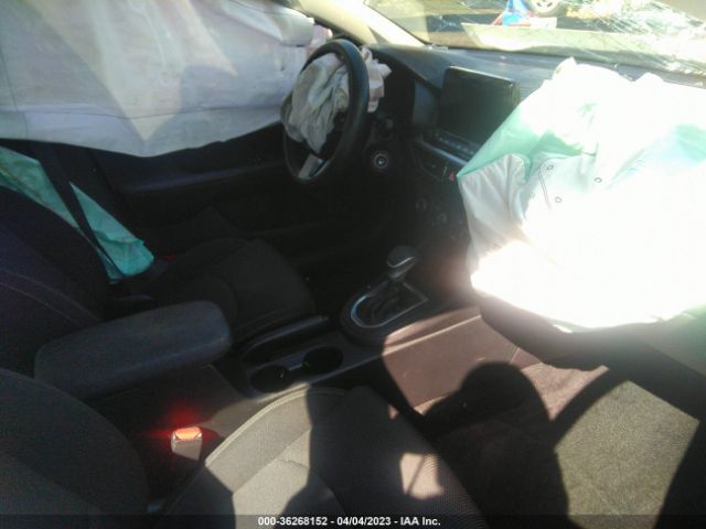3KPF24AD4ME398064 KIA Forte Lxs