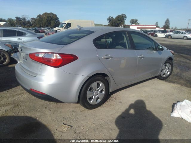 KNAFK4A60G5563297 KIA FORTE LX