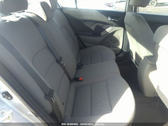KNAFK4A60G5563297 KIA FORTE LX