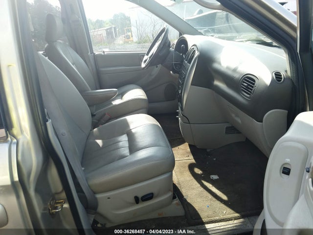2005 CHRYSLER TOWN & COUNTRY TOURING VIN: 2C4GP54L15R413621