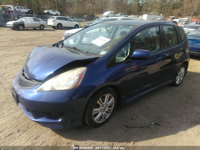 2011 HONDA FIT SPORT VIN: JHMGE8H54BC020704