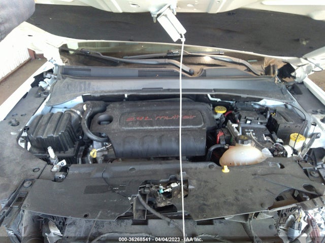 3C4NJCBBXJT182393 Jeep Compass Latitude