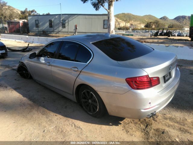 WBA5A5C54FD520563 BMW 5 Series 528i