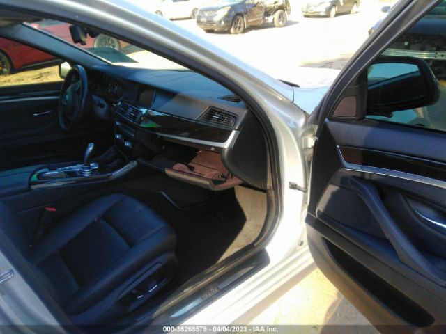 WBA5A5C54FD520563 BMW 5 Series 528i