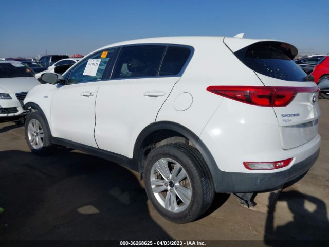 KNDPMCAC1H7068954 KIA Sportage Lx