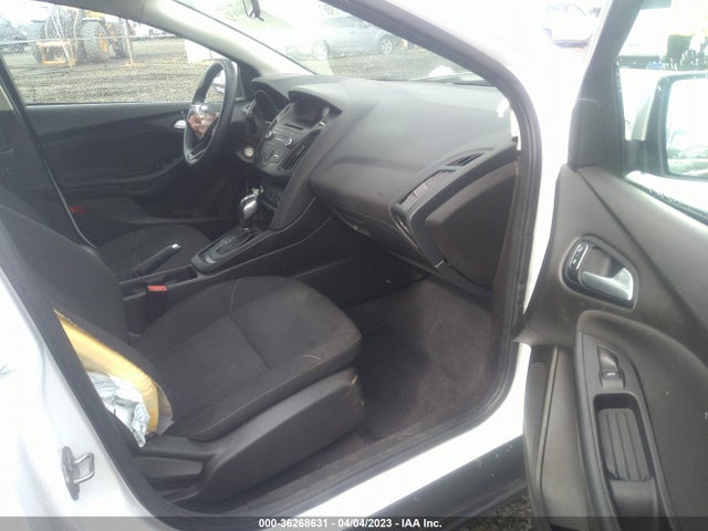 Ford FOCUS SE 2016 1FADP3K28GL357079 Image 7