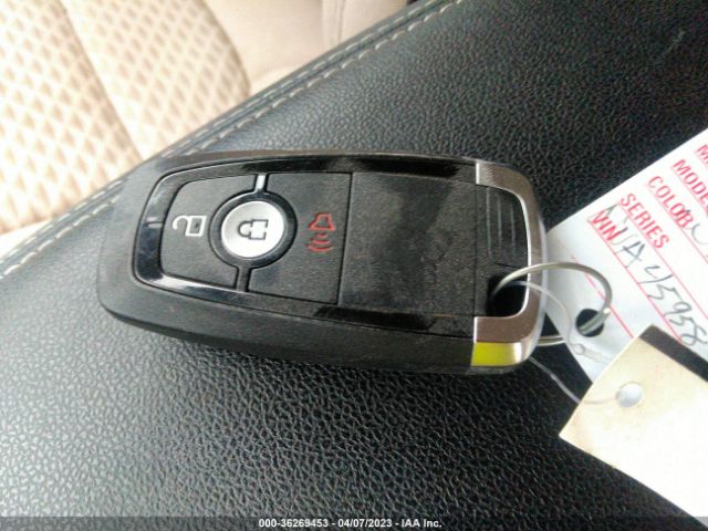1FMCU9BZ8NUA45958 Ford Escape Se Hybrid