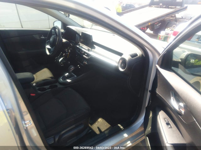 2019 KIA FORTE LXS VIN: 3KPF24AD2KE134323