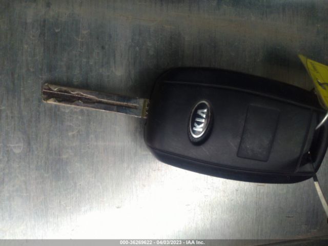 KNADM4A36H6036447 KIA RIO LX