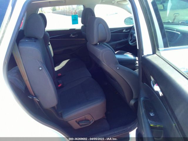 5XYPGDA55GG175487 KIA SORENTO LX