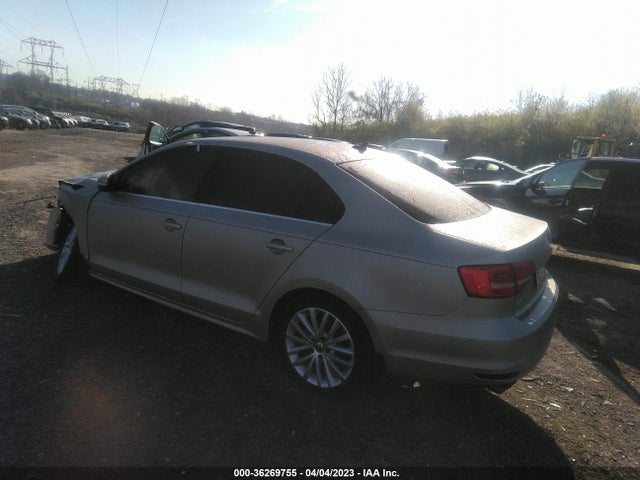 3VWD17AJ6FM226979 Volkswagen Jetta Sedan 1.8t Se