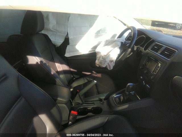 3VWD17AJ6FM226979 Volkswagen Jetta Sedan 1.8t Se