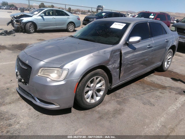 Chrysler 300 Limited 2015 2C3CCAAG3FH756372 Image 2