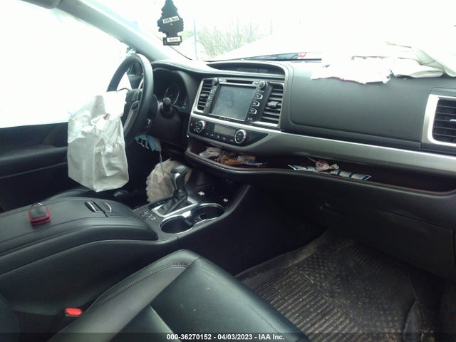 2019 TOYOTA HIGHLANDER XLE VIN: 5TDJZRFH7KS731374