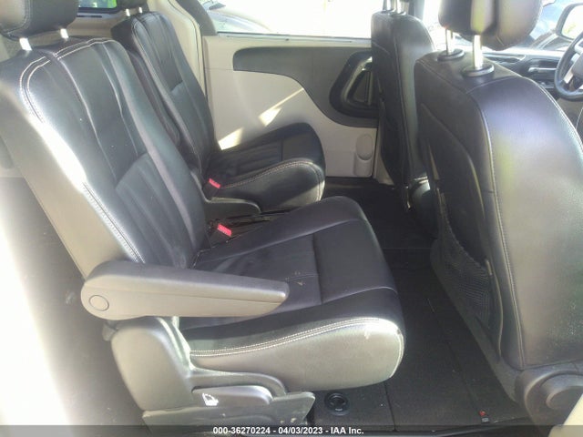 2C4RC1BG8ER421413 Chrysler Town & Country Touring