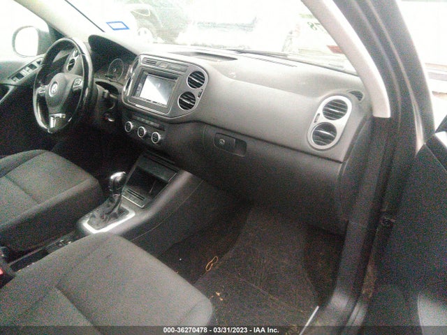 2013 VOLKSWAGEN TIGUAN S VIN: WVGAV7AX8DW000434