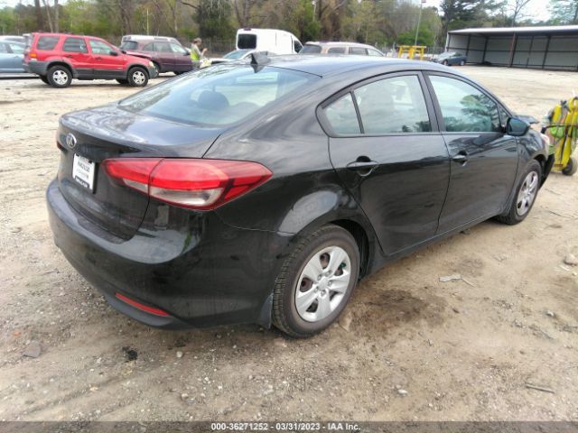 3KPFK4A77HE076566 KIA FORTE LX