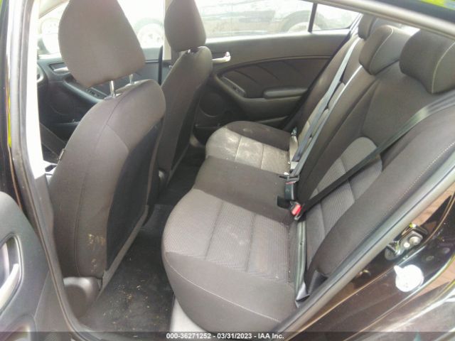 3KPFK4A77HE076566 KIA FORTE LX