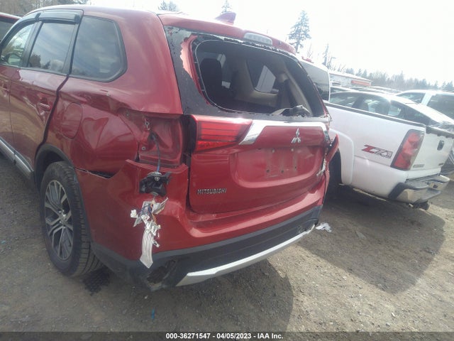 JA4AZ3A30JZ041062 Mitsubishi Outlander Se