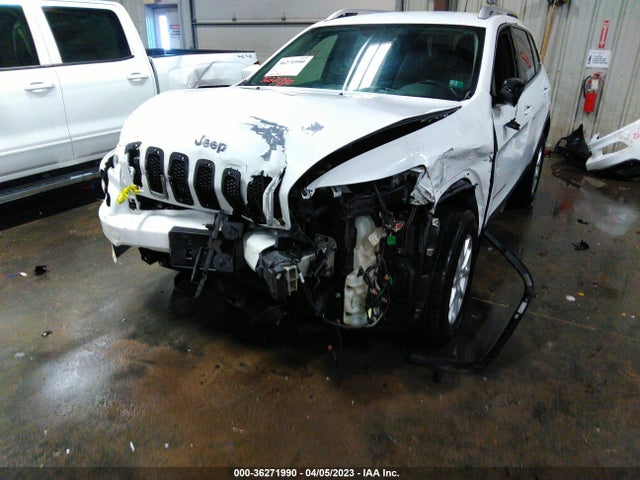 1C4PJMCB6EW122012 Jeep Cherokee Latitude