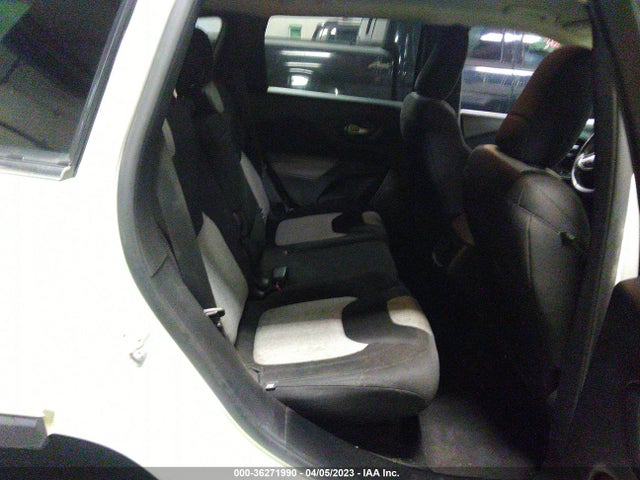 1C4PJMCB6EW122012 Jeep Cherokee Latitude