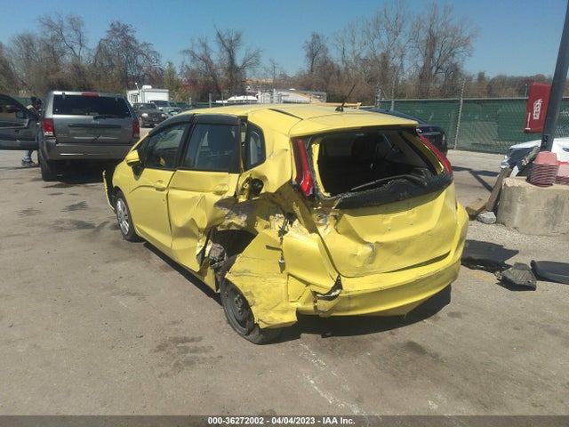 Honda FIT LX 2016 JHMGK5H55GX018483 Image 3