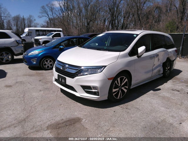 Honda Odyssey Elite 2018 5FNRL6H90JB012639 Image 2