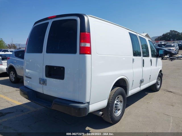 Chevrolet EXPRESS CARGO VAN 2018 1GCWGAFP1J1203765 Image 5