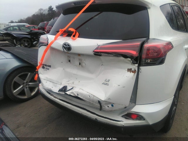 2018 TOYOTA RAV4 LE VIN: JTMBFREVXJJ218720