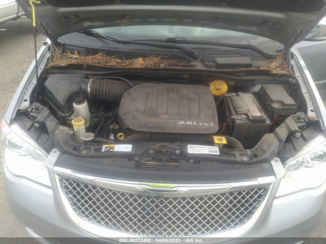 2C4RC1GG7FR627106 Chrysler Town & Country Limited Platinum