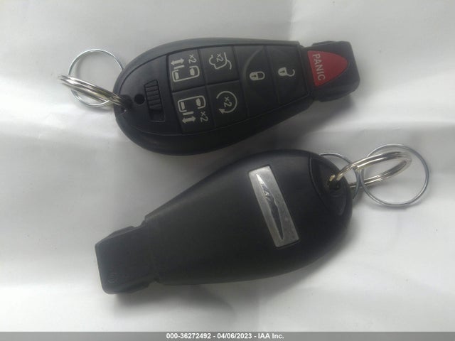 2C4RC1GG7FR627106 Chrysler Town & Country Limited Platinum