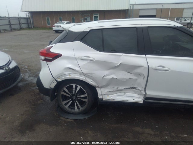 2019 NISSAN KICKS SR VIN: 3N1CP5CU7KL558277