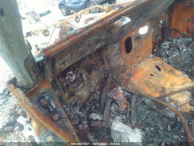 1C4HJXDG2JW105654 Jeep Wrangler Unlimited Sport S