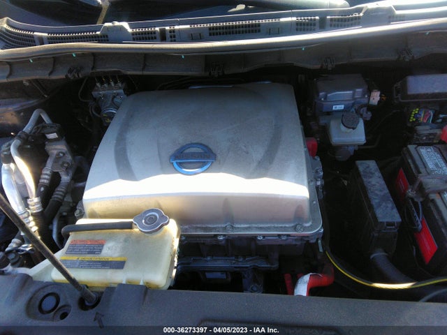 Nissan LEAF SV 2015 1N4AZ0CP7FC325602 Image 10