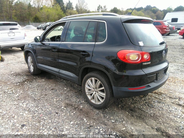 2011 VOLKSWAGEN TIGUAN SE W/SUNROOF & NAVI VIN: WVGAV7AX5BW515582