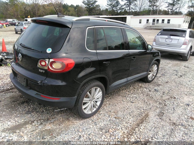 2011 VOLKSWAGEN TIGUAN SE W/SUNROOF & NAVI VIN: WVGAV7AX5BW515582