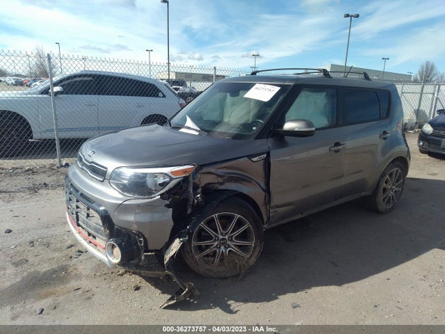 KIA Soul ! 2018 KNDJX3AA8J7545185 Image 2