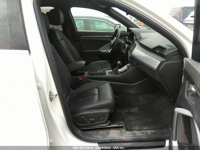 WA1AUCF35M1096181 Audi Q3 PREMIUM