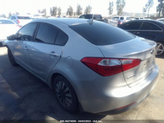 KNAFK4A66G5577611 KIA FORTE LX