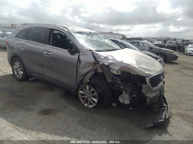 KIA SORENTO LX 2018 5XYPG4A33JG422785 Image 1
