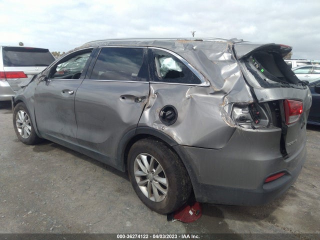KIA SORENTO LX 2018 5XYPG4A33JG422785 Image 4