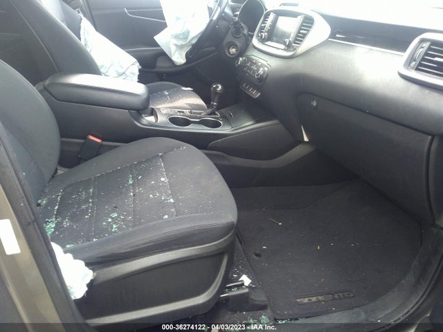 KIA SORENTO LX 2018 5XYPG4A33JG422785 Image 6