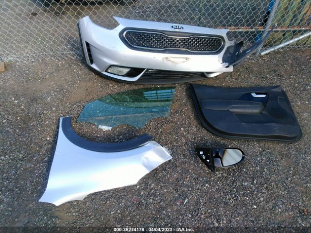 KNDCC3LC7H5079984 KIA NIRO EX