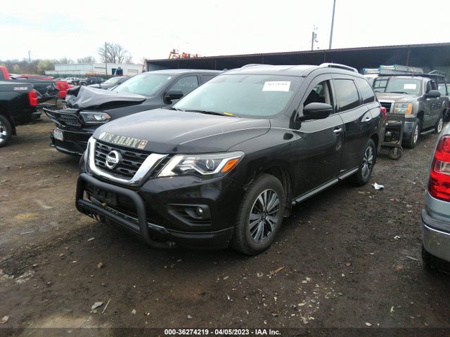 2017 Nissan Pathfinder, VIN: 5N1DR2MM7HC624707