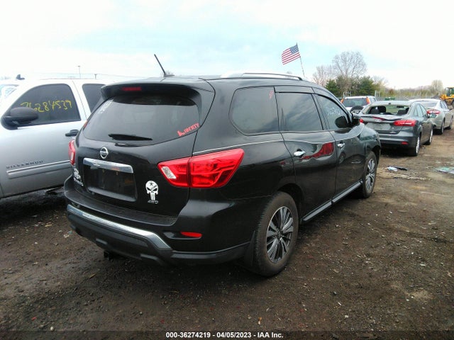 2017 Nissan Pathfinder, VIN: 5N1DR2MM7HC624707