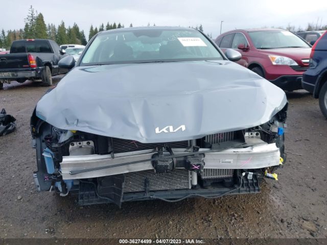 5XXG14J28NG101943 KIA K5 LXS