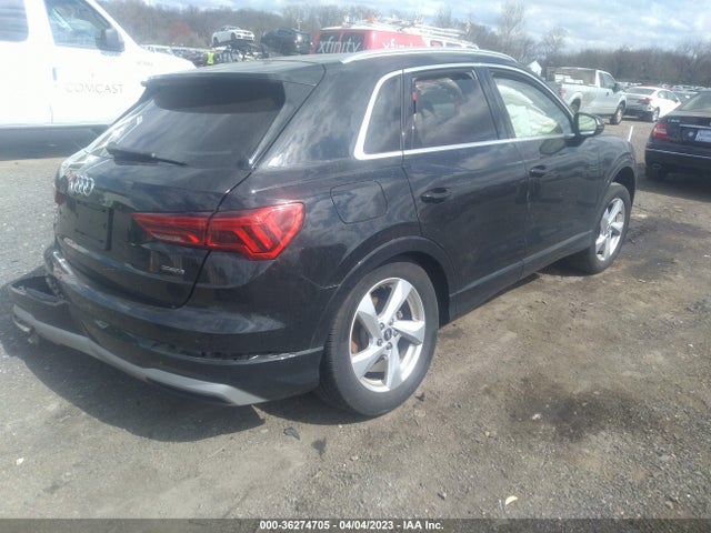 WA1AUCF37N1011536 Audi Q3 PREMIUM