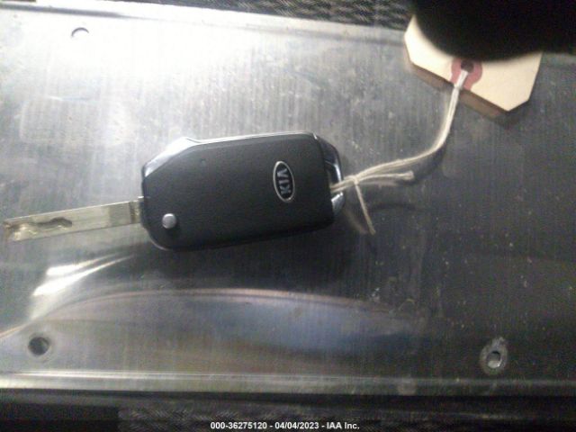 5XYRG4LC3MG001465 KIA SORENTO LX